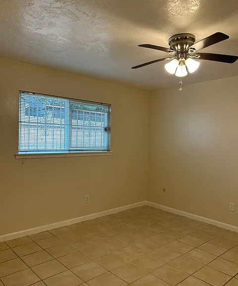 10831 Langdon Ln — Photo 11