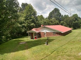 9816 Galen Rd, Lafayette, TN 37083