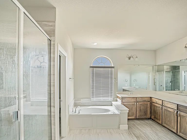 1621 Rose Willow Way — Photo 23