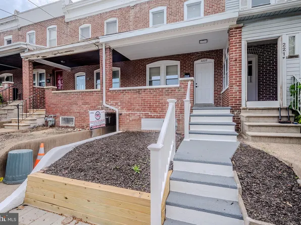 2209 N Locust St, Wilmington, DE 19802