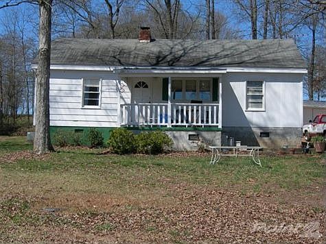 Brays Lake Rd Front View