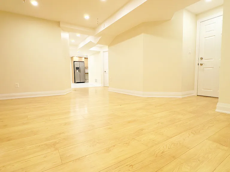 100 Larratt Ln #BMT — Photo 13