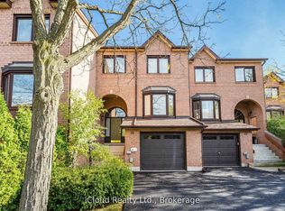 1100 Queens Ave #16, Oakville, ON L6H 2B5