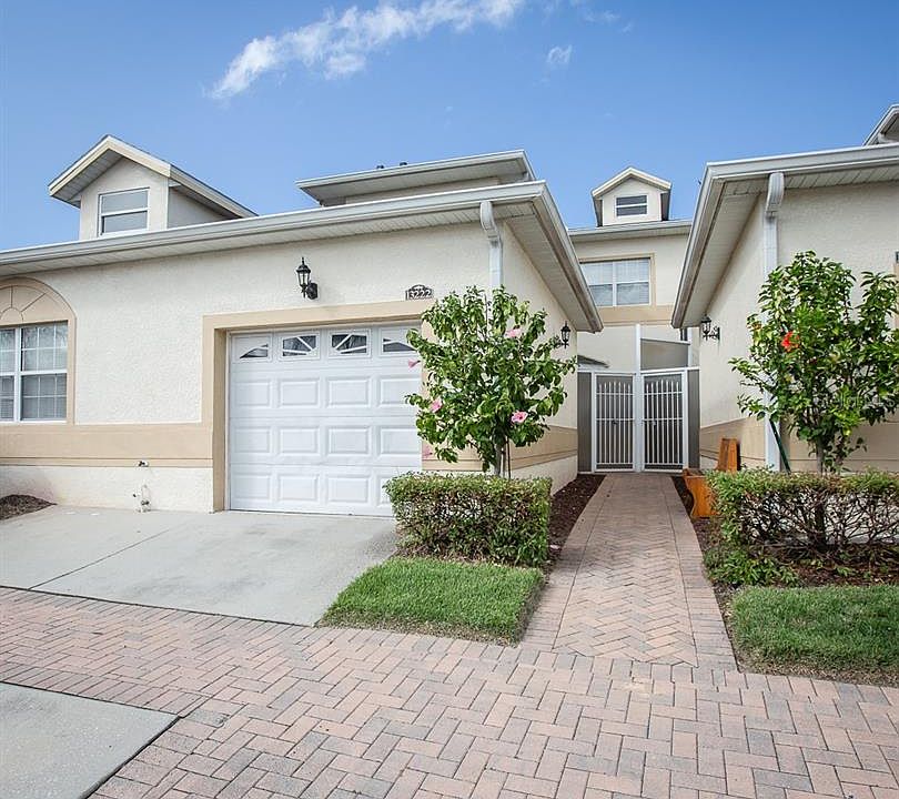 1st image of 13222 Fountainbleau Dr