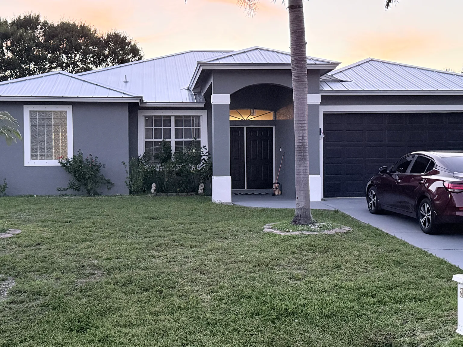 3 bed, 2250 sqft, $3,800 — Photo 2