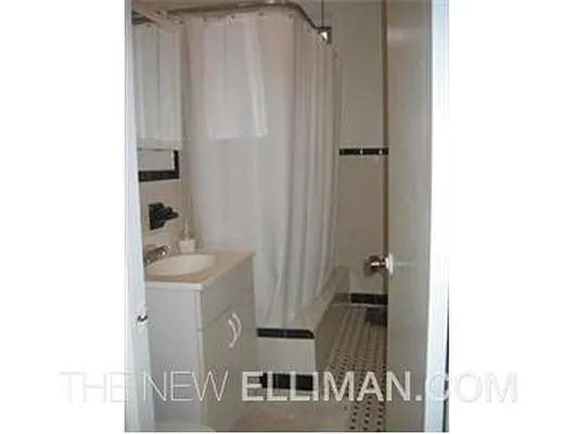 Rented by Douglas Elliman | media 26