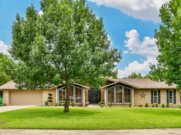 1904 Tulane St, Gainesville, TX 76240