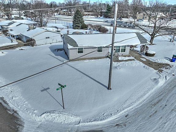 2nd image of 110 W Manchester Dr