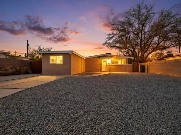 305 Moon St NE, Albuquerque, NM 87123