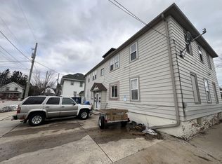 2315 Monroe St APT B, Two Rivers, WI 54241