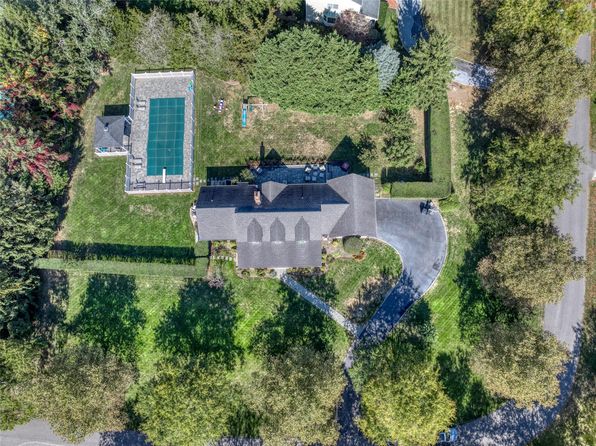 315 Green Way, Cutchogue, NY 11935