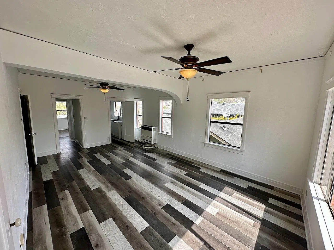 609 N La Fayette Park Pl — Photo 3