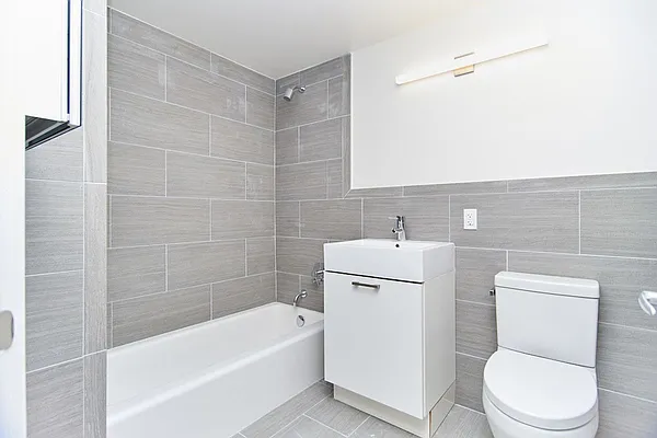 Rented by Olnick Organization | media 5