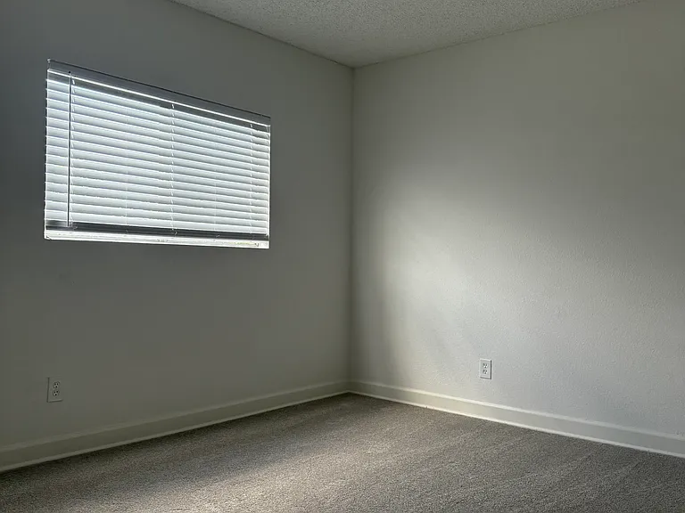 9064 Gramercy Dr #54 — Photo 37
