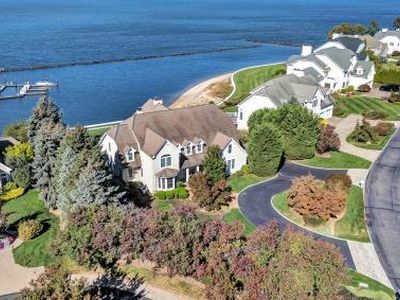 48 Pembroke Drive, Glen Cove, NY, 11542