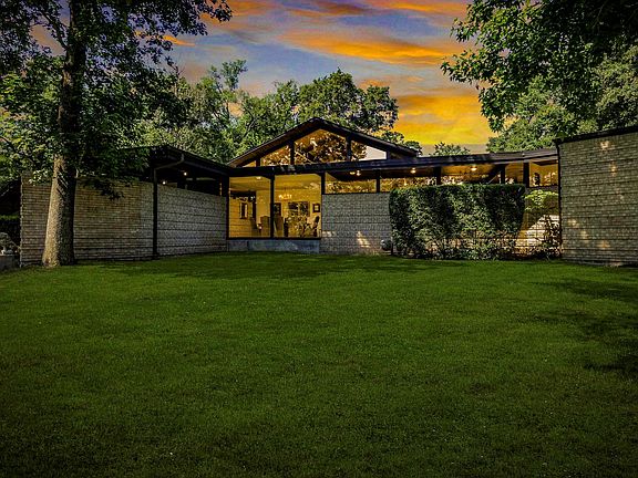 4th image of 146 Billandrea Ln