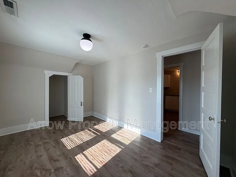 1459 Plum St #2 — Photo 10