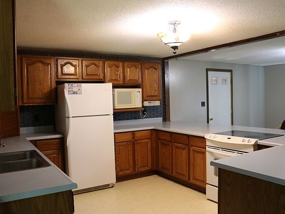 5th image of 197 Otter St