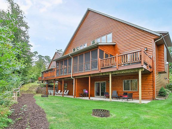 3rd image of 6334 Wilderness Rd #31
