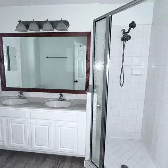 8239 Pacific Beach Dr — Photo 23