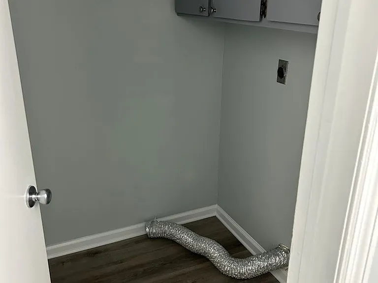 102 Brenda Dr — Photo 11