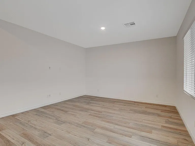 4348 Outlook Vista Ave — Photo 5