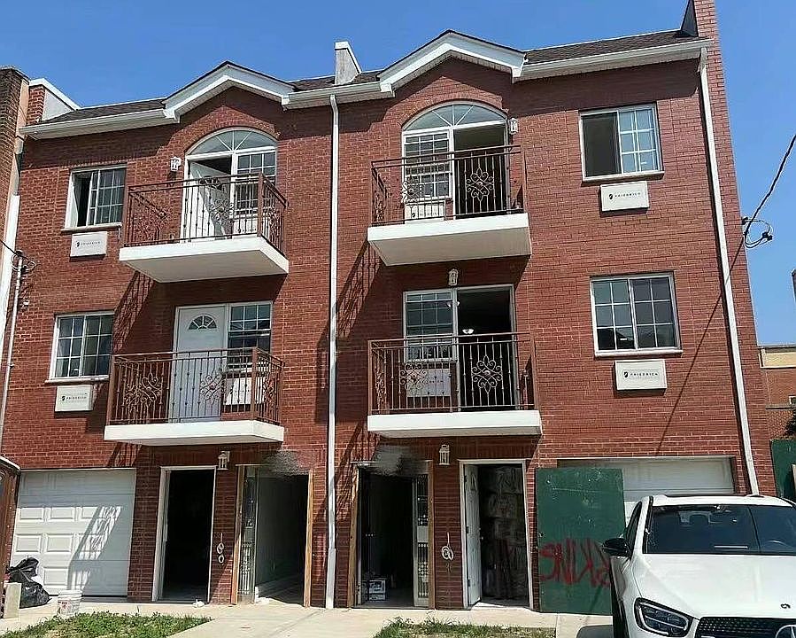 1st image of 108-39 48th Ave #3