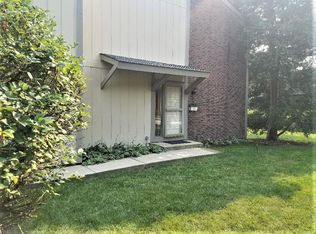 500 Conway Bay, Roselle, IL 60172