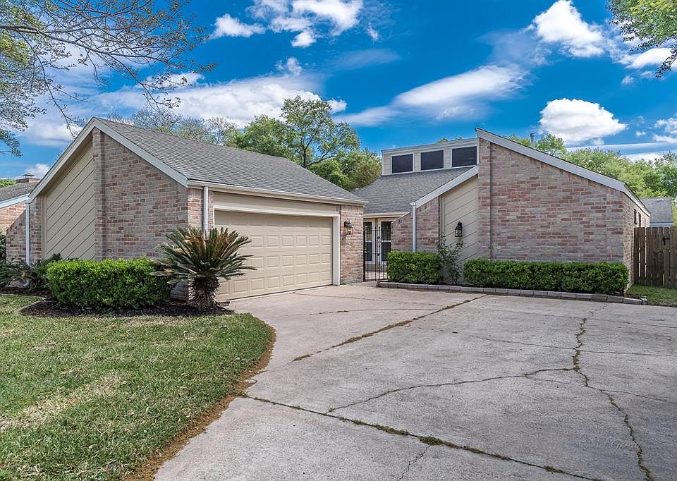 1st image of 4518 Hickory Downs Dr