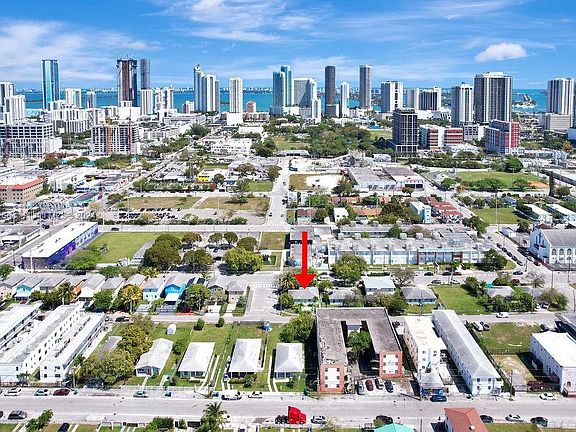5th image of 1858 NW 1st Pl