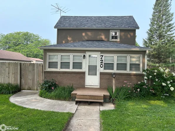 720 3rd St NE, Hampton, IA 50441