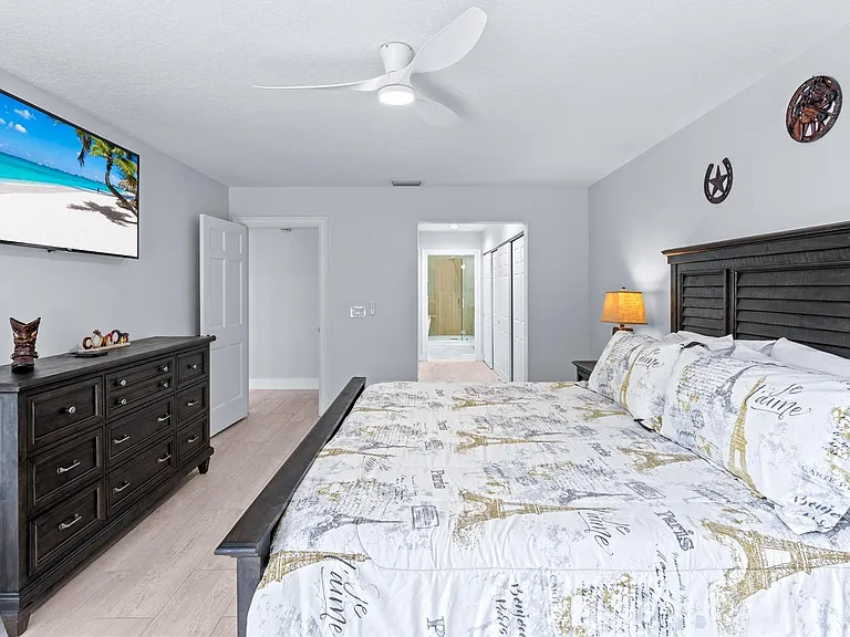 2442 Windsor Way Ct — Photo 17
