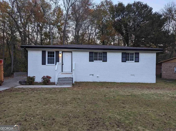 406 Roxbury Dr, Riverdale, GA 30274