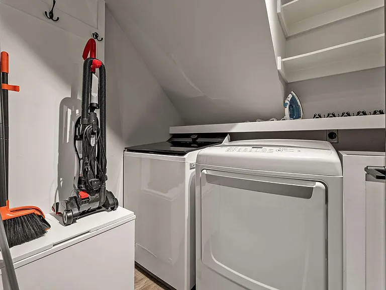 Laundry Room Cabinet