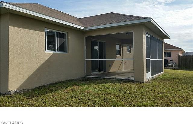 2nd image of 1330 NE 20th Pl