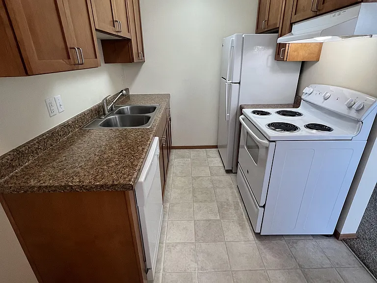 324 Avenue J #10 — Photo 14