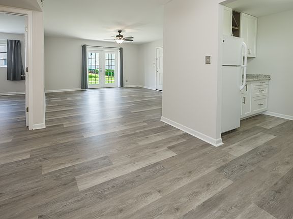 4th image of 2100 W Beach Dr APT R102