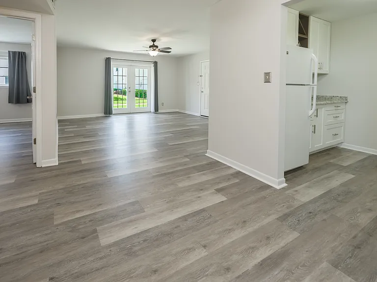 2100 W Beach Dr #R102 — Photo 4