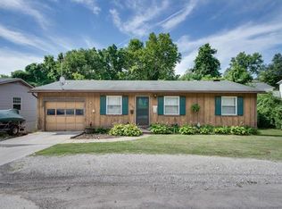 3605 Gilham Ave, Alton, IL 62002