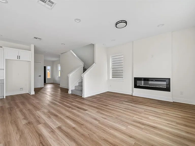 12319 New Jordan Ln — Photo 8