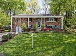 3323 Prince William Dr, Fairfax, VA 22031