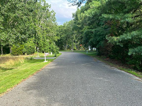 5th image of 800 Blue Teal Dr