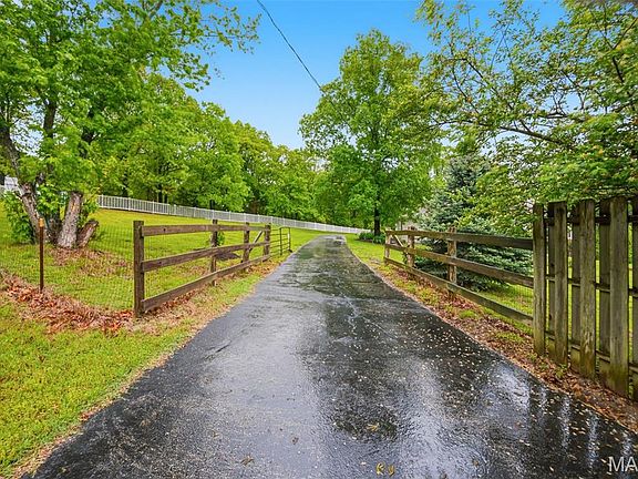5th image of 1616 Old State Rd