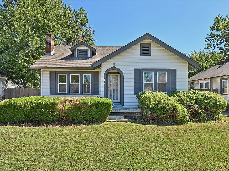 1st image of 1719 S Gary Pl