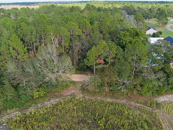 4th image of 284 Barrett Rd