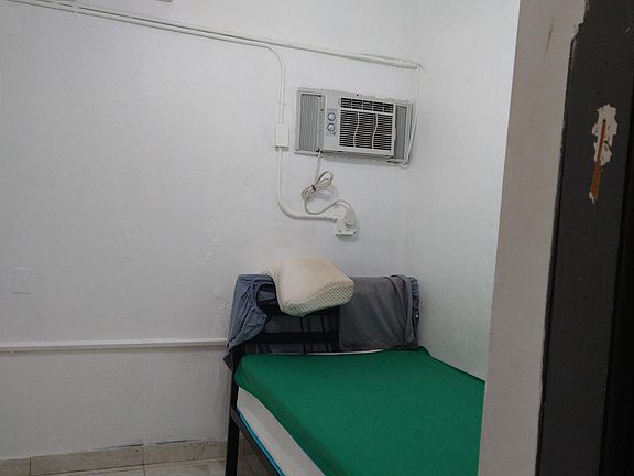 4th image of 8142 Byron Ave #5