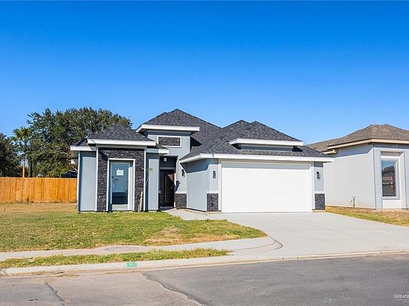 3rd image of 608 Sonny Dr