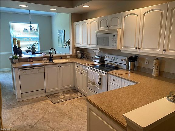 5th image of 13981 Eagle Ridge Lakes Dr APT 102