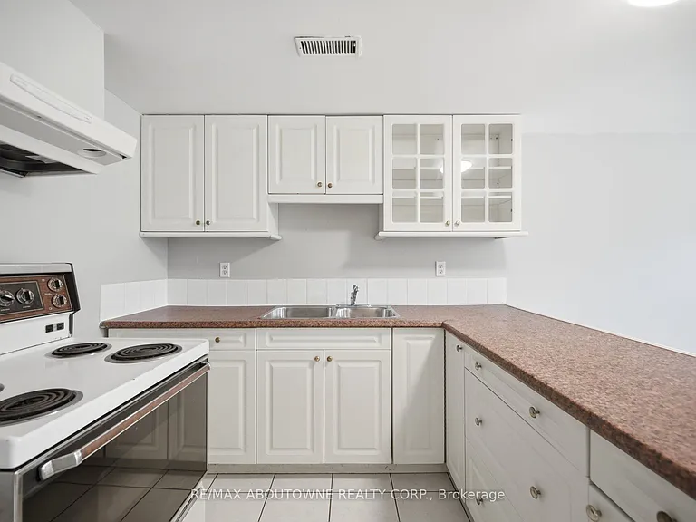 203 Nelson St #3 — Photo 14