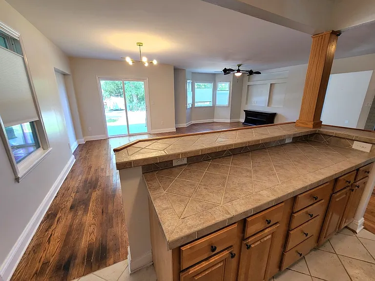 206 Berry Rd — Photo 7